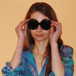 Meet your Posher, Frances